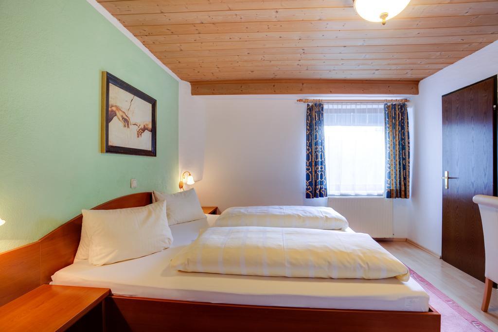 Cityhotel Schwarzer Baer Innsbruck Quarto foto
